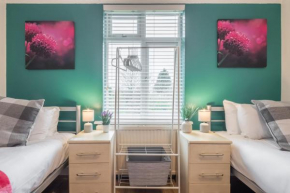 Private Room 6 with Kitchenette by CB Stays no minimum stays
